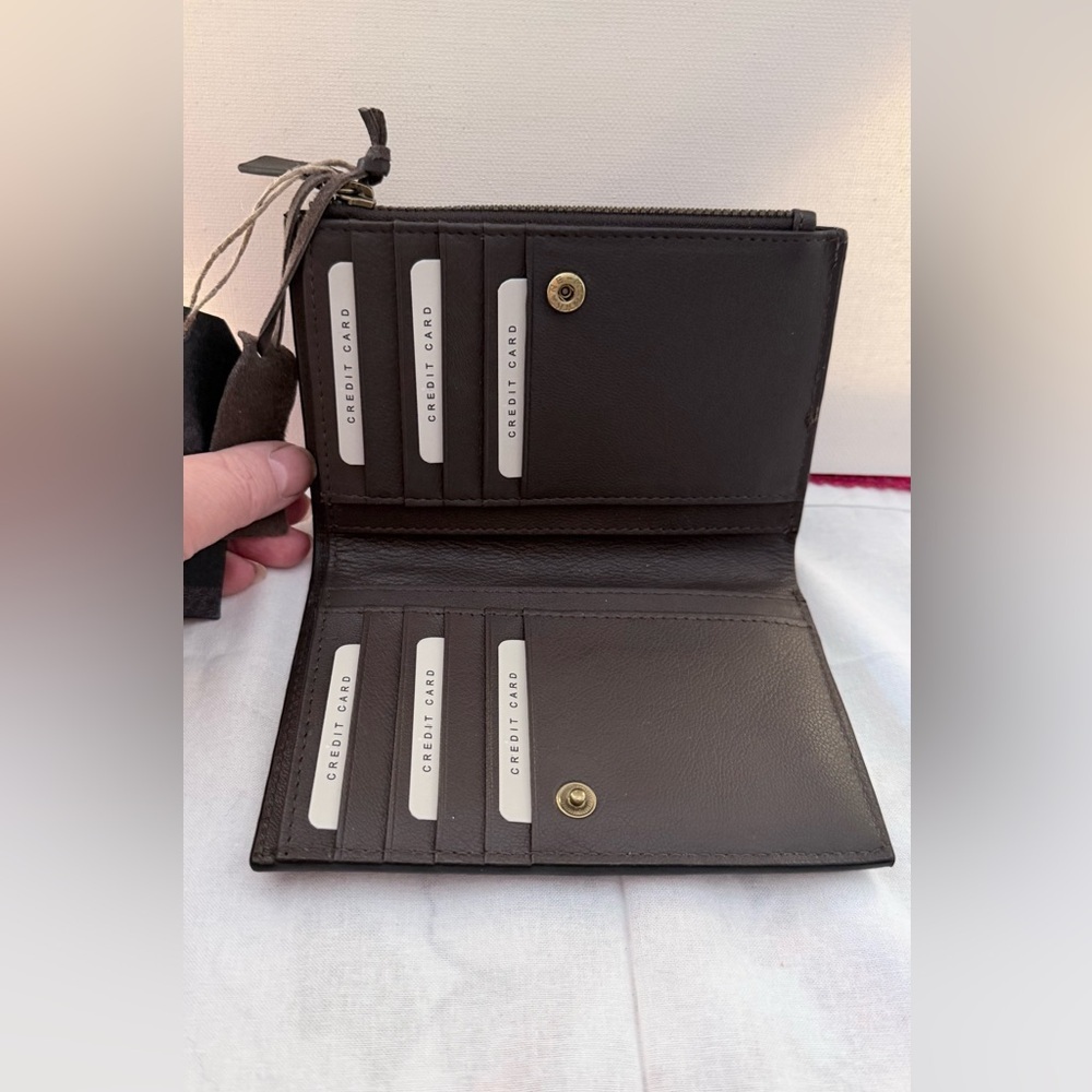 Genuine Leather Brown wallet unisex Bag - Picture 8 of 12